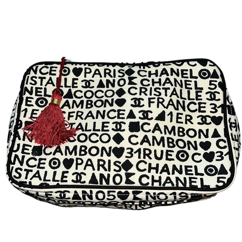 VTG Chanel Coco Cristalle Black & White Logo Zip Makeup Cosmetic Vanity Case Bag - Picture 2 of 16